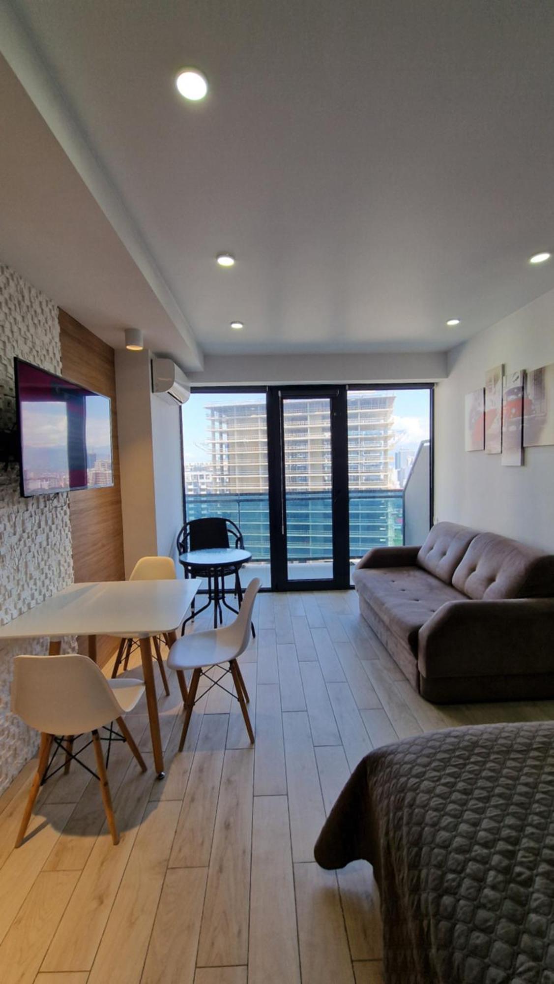Your Beach Tower Batumi Zimmer foto