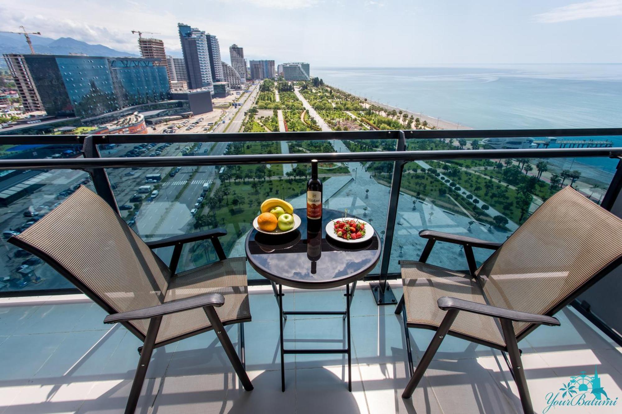 Your Beach Tower Batumi Zimmer foto