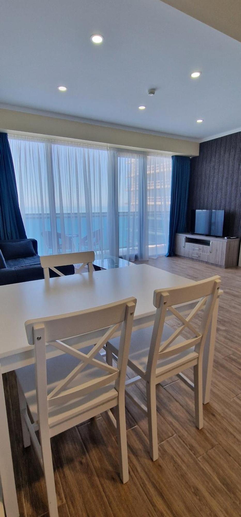 Your Beach Tower Batumi Zimmer foto