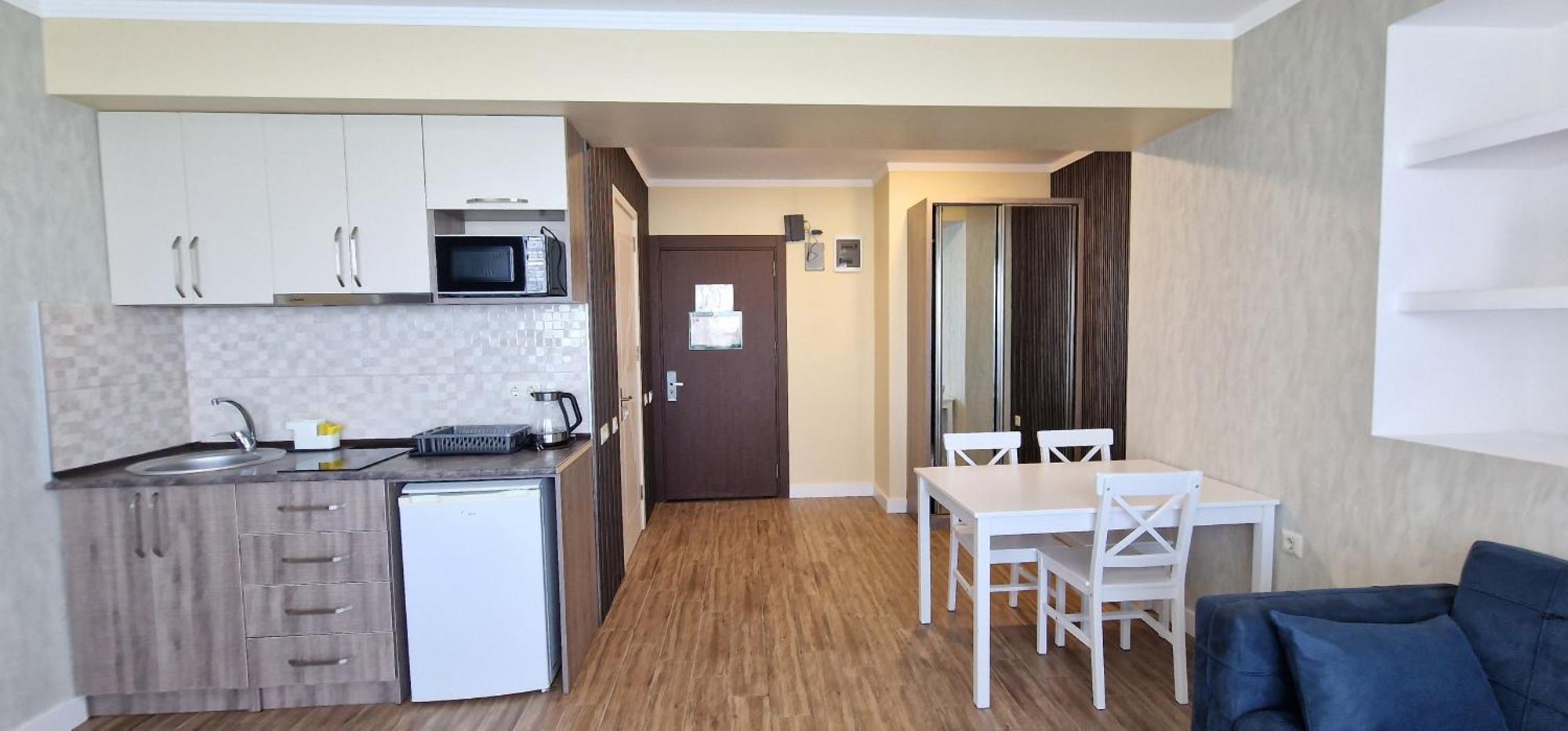 Your Beach Tower Batumi Zimmer foto